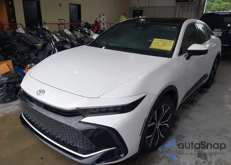 2024 Toyota Crown Xle/Limited из США, поврежденный, VIN JTDAAAAFXR3023100